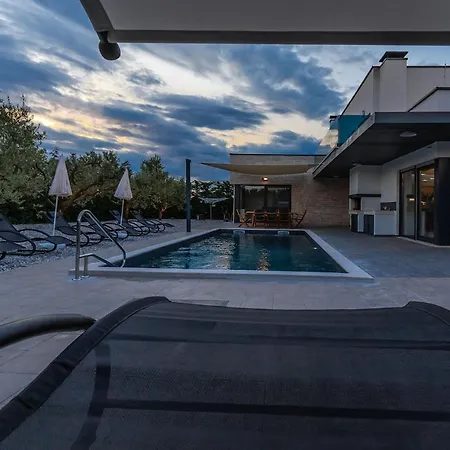 Hotel Zara 4*