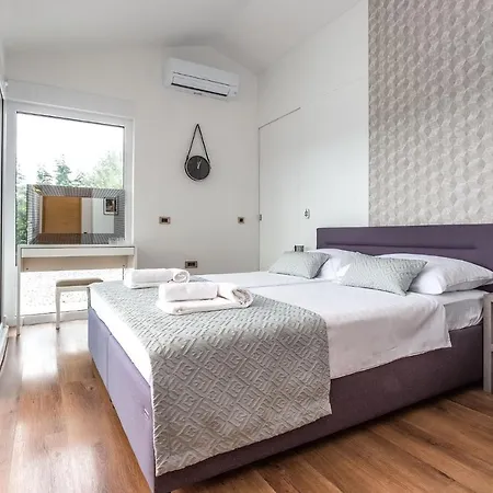 Zara Hotel 4*