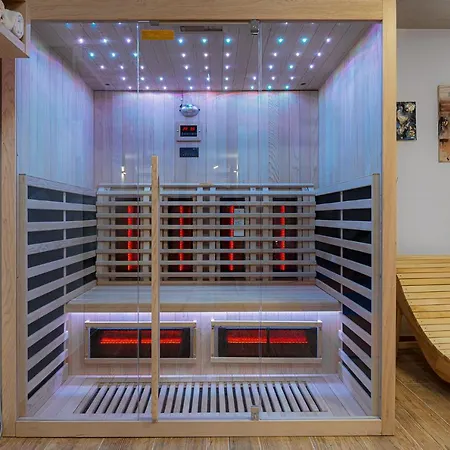 Zara Hotel 4*